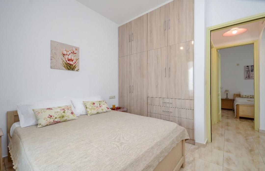 Kapris House Apartment Agios Prokopios  Bilik gambar